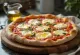 Pizza Margarita clásica servida