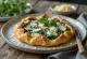 Crostata salada de espinacas y requesón, masa fresca y relleno verde
