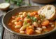 Minestrone con alubias blancas, servido fresco