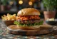Hamburguesa coreana con salsa gochujang y kimchi