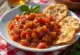 Chutney de tomate especiado servido