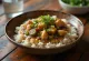 Gumbo con aceite de oliva, con ricas especias y verduras